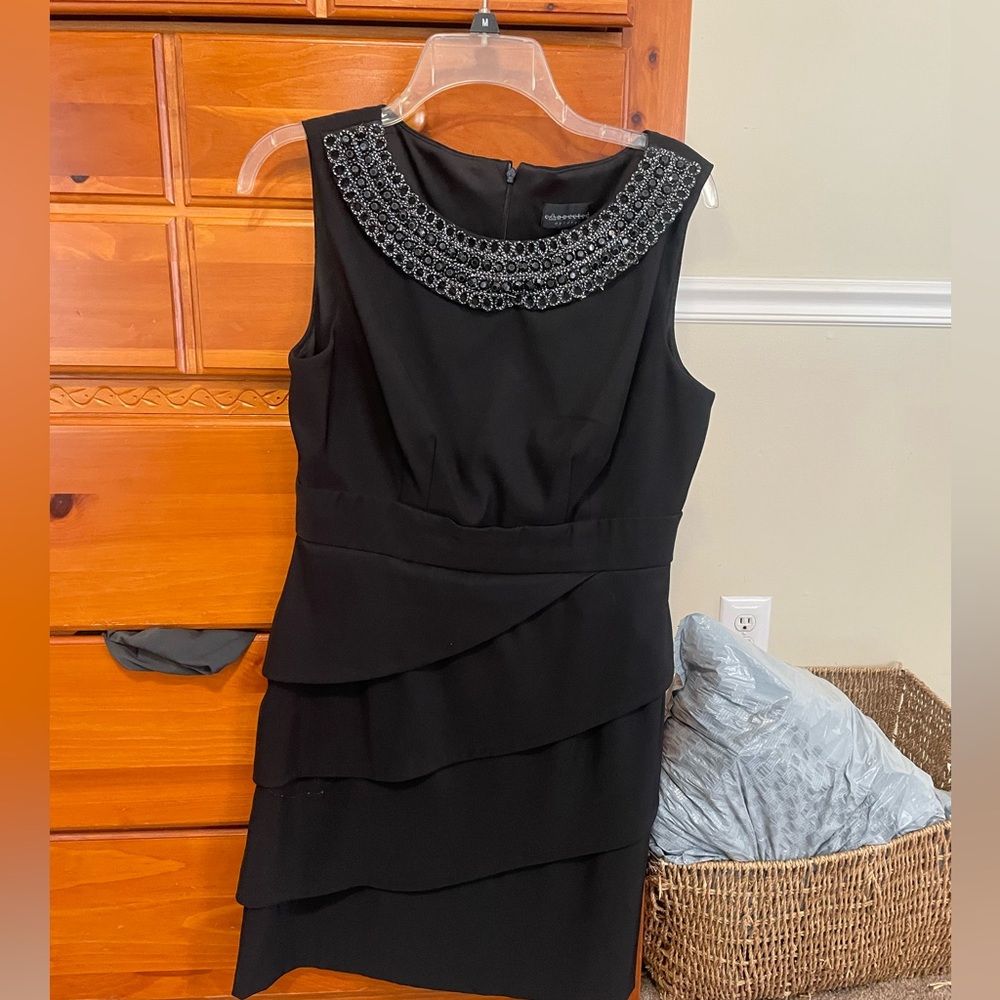 12p beautiful sheath with Embellished Collar